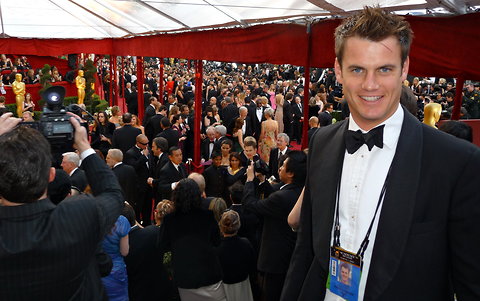Guy Adams the Los Angeles correspondent for The Independent, shown at the 2010 Oscars. He posted the work e-mail address Gary Zenkel, an NBC executive.