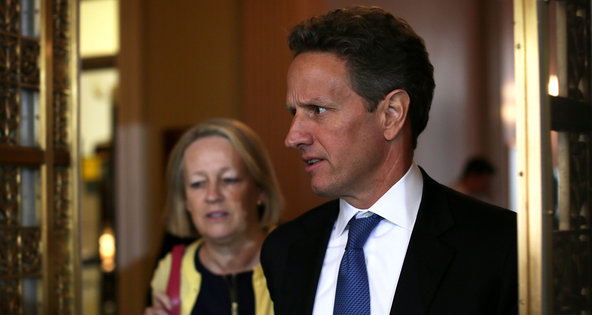 Timothy F. Geithner, the Treasury secretary, with Mary L. Schapiro, the Securities and Exchange Commission chairwoman.