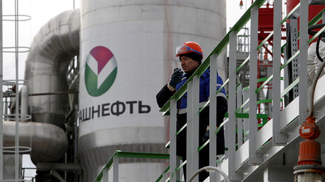 Bashneft - Novoil refinery in the city of Ufa, Bashkortostan, Russia. © Sergei Karpukhin