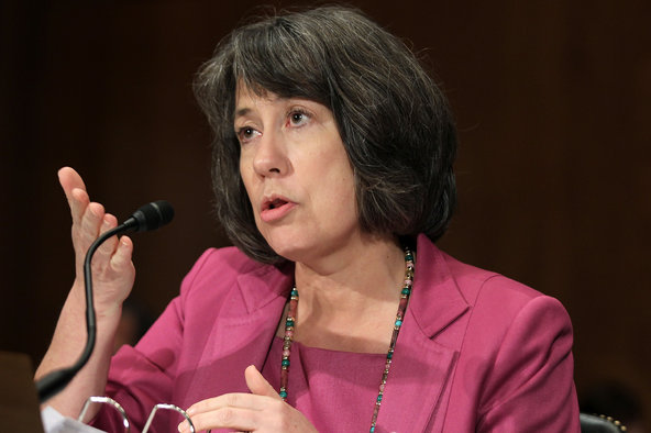 I hope the regulators move forward with tougher regulations, said Sheila Bair, an ex-chairwoman of the F.D.I.C.
