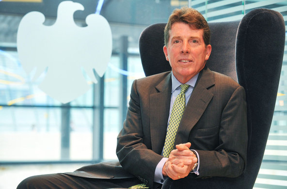 Robert Diamond, the American born chief executive of the British bank Barclays, resigned on Tuesday.