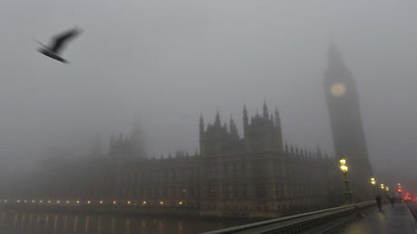 The Houses of Parliament are seen on a misty morning in London © Toby Melville