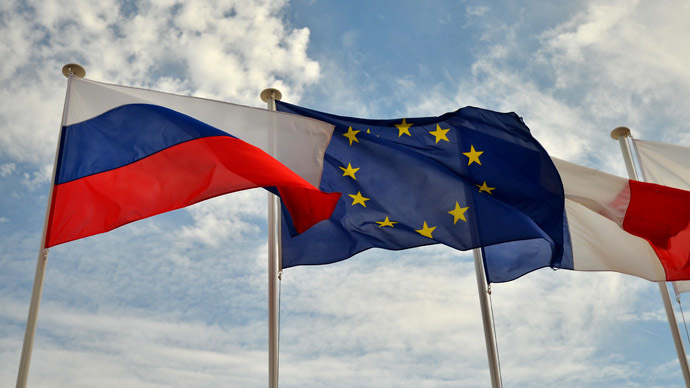 Flags of Russia, the EU and France. (RIA Novosti / Vladimir Sergeev)