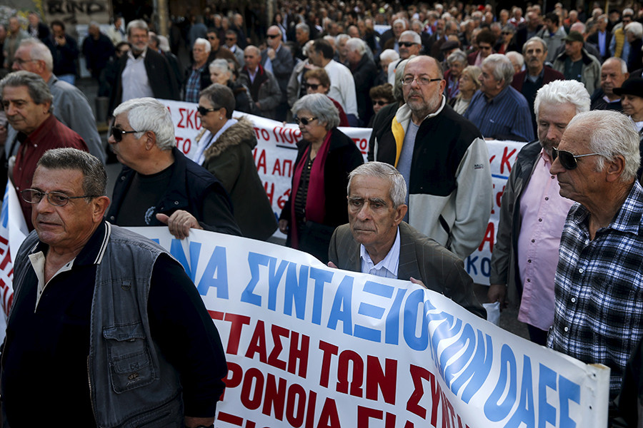 Greek pensioners march during a demonstration in Athens, Greece © Alkis Konstantinidis
