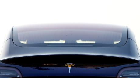 Musk says he's working with Goldman Sachs, Saudis  others to take Tesla private