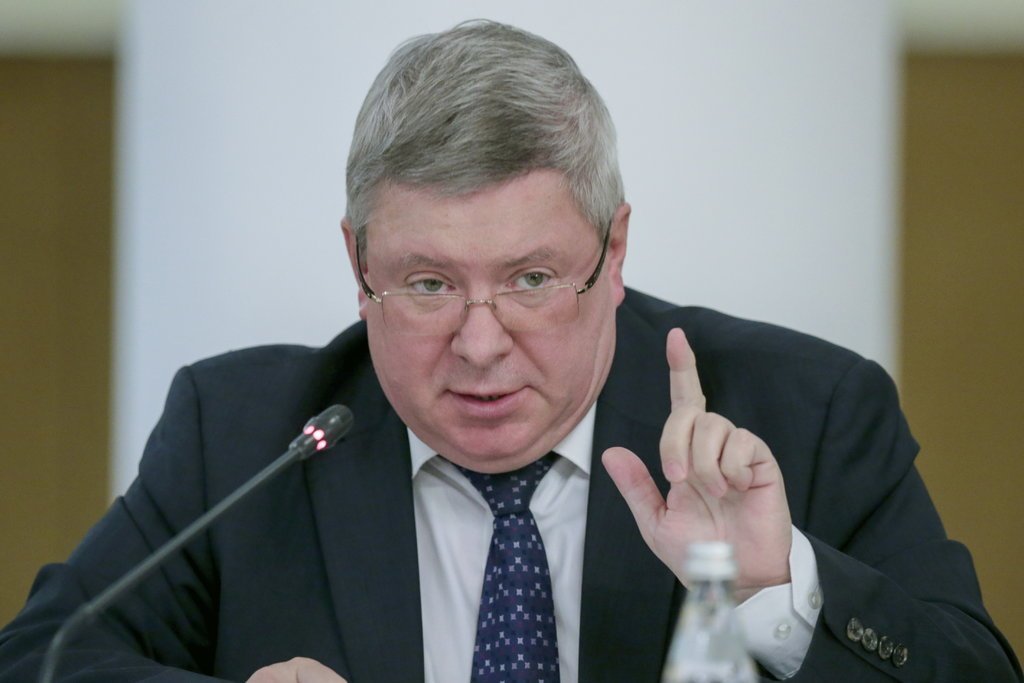 Alexander Torshin, the deputy governor of the Russian central bank, at a round table in Moscow in September 2016.