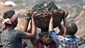 India to stockpile gas  coal to avoid future energy crunch